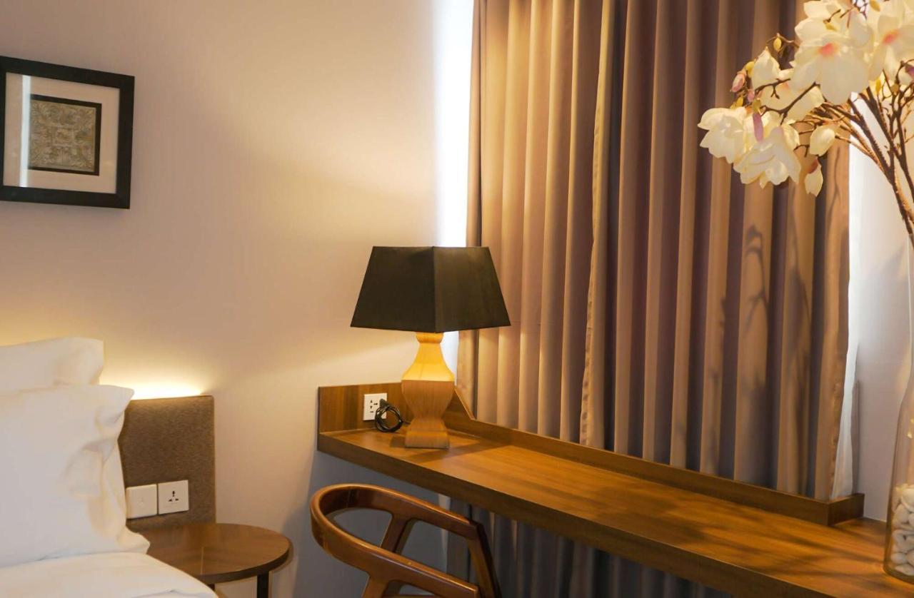 Tuscany Boutique Hotel South Tangerang Extérieur photo